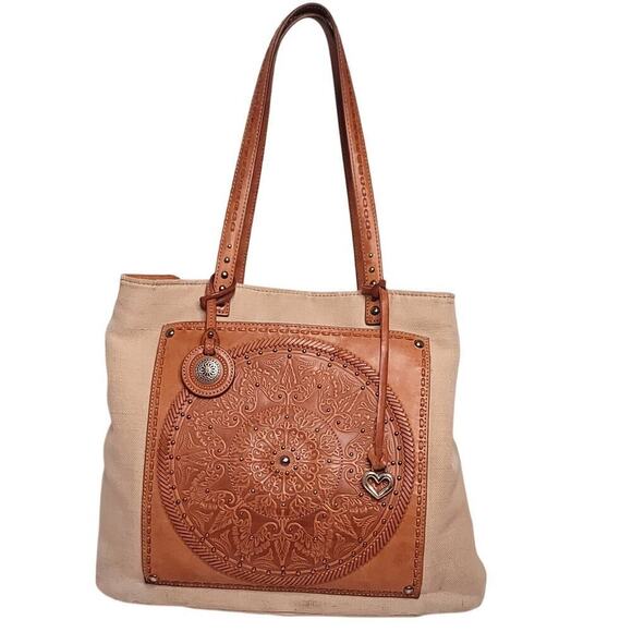 Brighton Ferrara Coll Giovana Canvas & Leather 3D Medallion Convertible Tote Bag - Picture 3 of 9